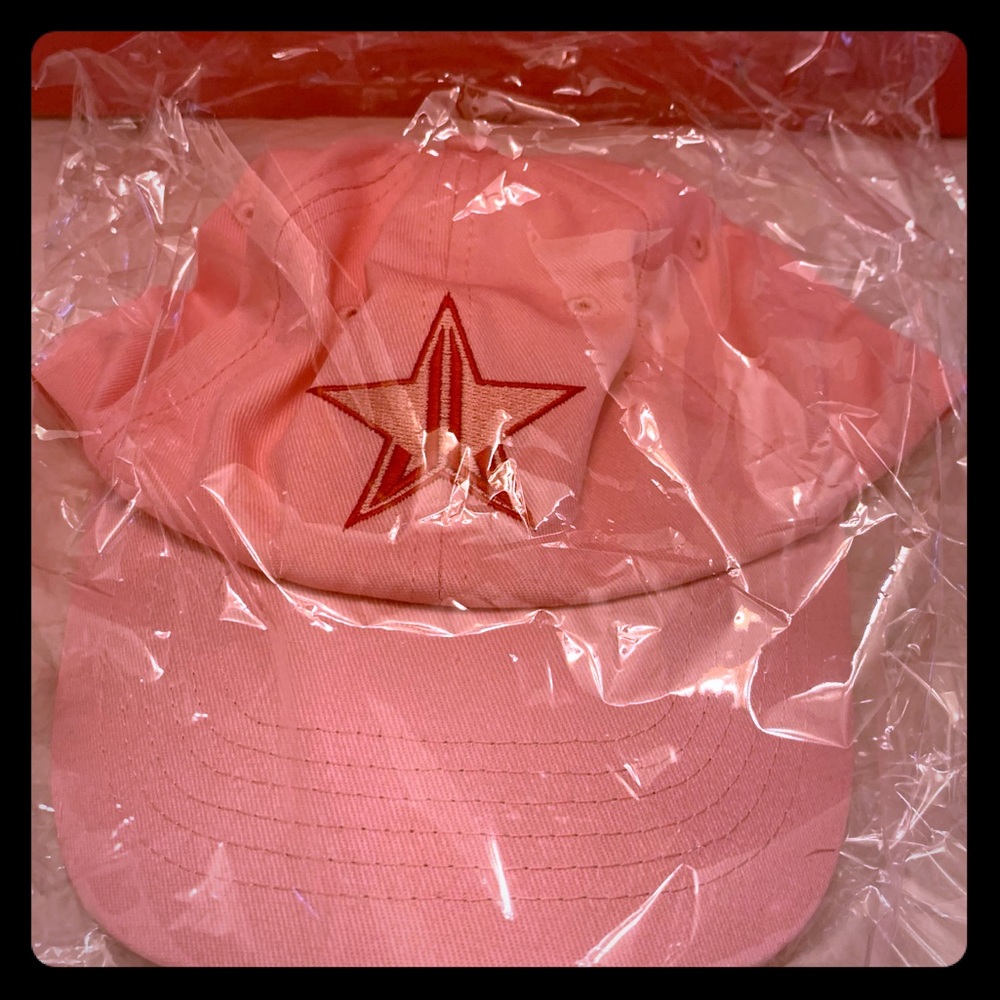 NEW - J.Star exclusive 2020 V day hat